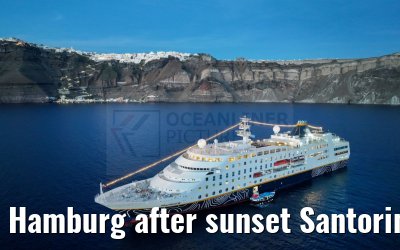 Hamburg after sunset Santorini 26.04.2024