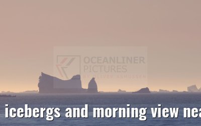icebergs and morning view near Qeqertarsuaq, Greenland