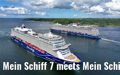 Mein Schiff 7 meets Mein Schiff 1 port of Kiel