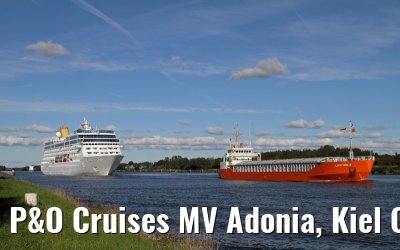 P&O Cruises MV Adonia, Kiel Canal, 29. September 2013