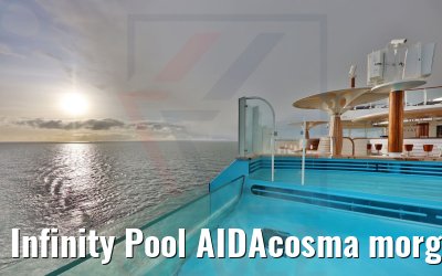 Infinity Pool AIDAcosma morgens