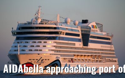 AIDAbella approaching port of Warnemuende, 04. September 2014