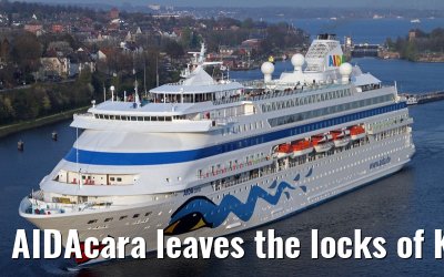 AIDAcara leaves the locks of Kiel-Holtenau, 19. April 2014