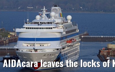 AIDAcara leaves the locks of Kiel-Holtenau, 19. April 2014