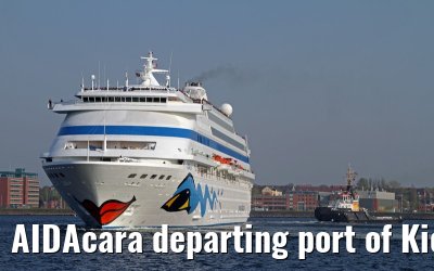 AIDAcara departing port of Kiel, 19. April 2014