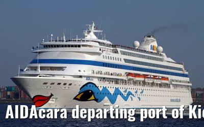 AIDAcara departing port of Kiel, 19. April 2014