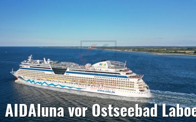 AIDAluna vor Ostseebad Laboe mit Marine-Ehrenmal 10.07.2019