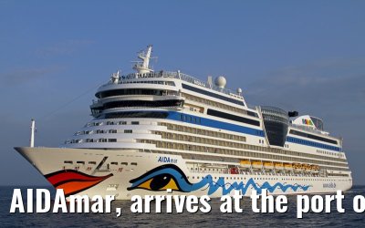 AIDAmar, arrives at the port of Warnemünde, 18 May 2013