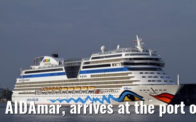 AIDAmar, arrives at the port of Warnemünde, 18 May 2013