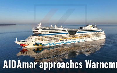 AIDAmar approaches Warnemuende 18.04.2022