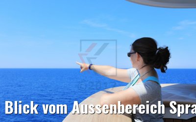 Blick vom Aussenbereich Spray Bar AIDAperla