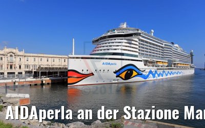 AIDAperla an der Stazione Marittima in Genua am 30.05.2017