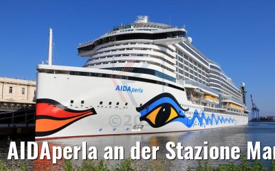 AIDAperla an der Stazione Marittima in Genua am 30.05.2017