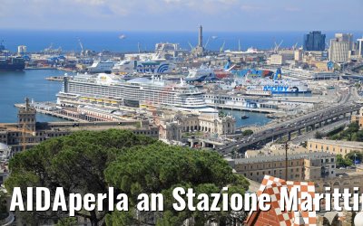 AIDAperla an Stazione Marittima im Hafen von Genua am 30.05.2017 Panoramablick