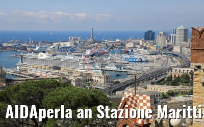 AIDAperla an Stazione Marittima im Hafen von Genua am 30.05.2017 Panoramablick