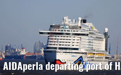 AIDAperla departing port of Hamburg 18.03.2018