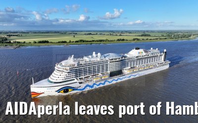 AIDAperla leaves port of Hamburg 19.06.2024