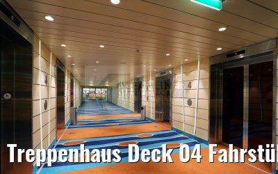 Treppenhaus Deck 04 Fahrstühle