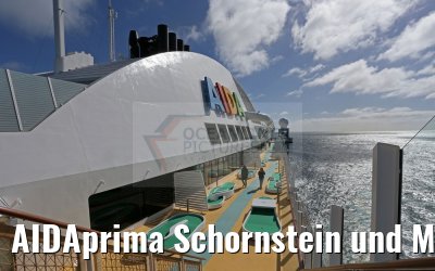 AIDAprima Schornstein und Minigolf