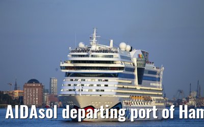 AIDAsol departing port of Hamburg, 27. September 2014