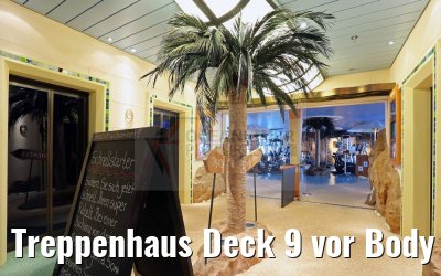 Treppenhaus Deck 9 vor Body and Soul Sportbereich AIDAvita
