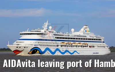 AIDAvita leaving port of Hamburg 25.05.2018