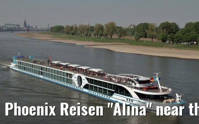 Phoenix Reisen "Alina" near the city of Cologne, 18. April 2011
