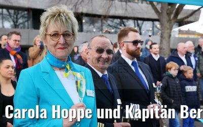 Carola Hoppe und Kapitän Bernhard Klausmann Taufe MS Alisa Bonn 31.03.2023
