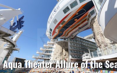 Aqua Theater Allure of the Seas Seitenansicht