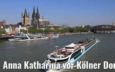 Anna Katharina vor Kölner Dom 27.06.2019