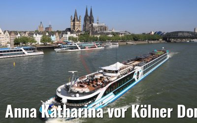 Anna Katharina vor Kölner Dom 27.06.2019