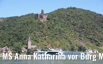 MS Anna Katharina vor Burg Maus 29.06.2019