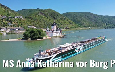 MS Anna Katharina vor Burg Pfalzgrafenstein in Kaub 29.06.2019