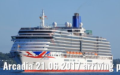 Arcadia 21.06.2017 arriving port of Kiel