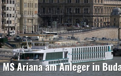 MS Ariana am Anleger in Budapest 01.04.2015