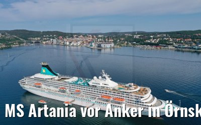 MS Artania vor Anker in Örnsköldsvik, Schweden 25.07.2021