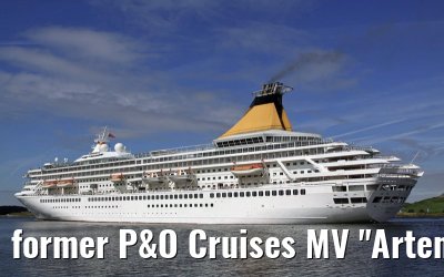 former P&O Cruises MV "Artemis" departing Amsterdam, 31. August 2009