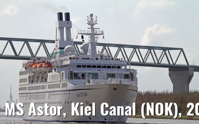MS Astor, Kiel Canal (NOK), 20 April 2013