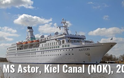 MS Astor, Kiel Canal (NOK), 20 April 2013