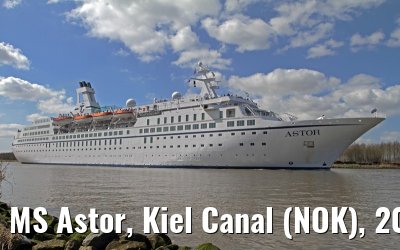 MS Astor, Kiel Canal (NOK), 20 April 2013