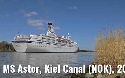 MS Astor, Kiel Canal (NOK), 20 April 2013