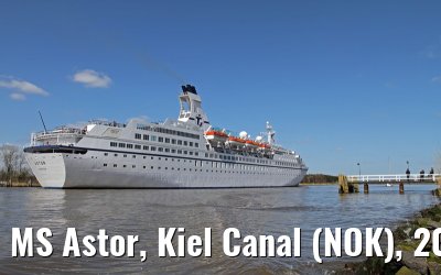 MS Astor, Kiel Canal (NOK), 20 April 2013