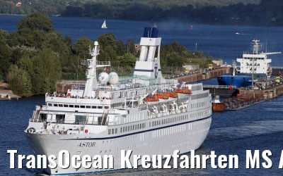 TransOcean Kreuzfahrten MS Astor leaves the Kiel Canal locks in Holtenau 29.08.2016