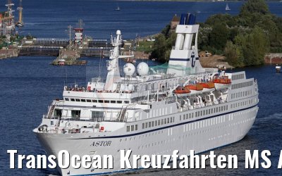 TransOcean Kreuzfahrten MS Astor leaves the Kiel Canal locks in Holtenau 29.08.2016