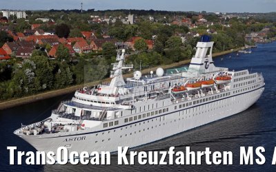 TransOcean Kreuzfahrten MS Astor leaves the Kiel Canal locks in Holtenau 29.08.2016