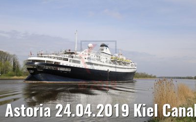 Astoria 24.04.2019 Kiel Canal