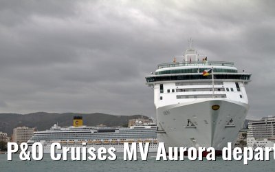 P&O Cruises MV Aurora departing Palma de Mallorca, 20. October 2011