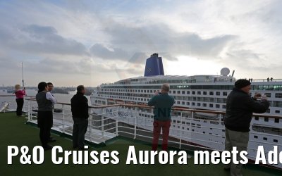 P&O Cruises Aurora meets Adonia 16.12.2014 Hamburg
