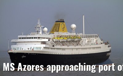 MS Azores approaching port of Bremerhaven, 29.03.2014