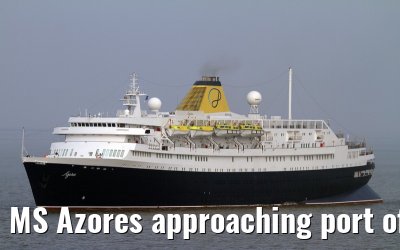MS Azores approaching port of Bremerhaven, 29.03.2014